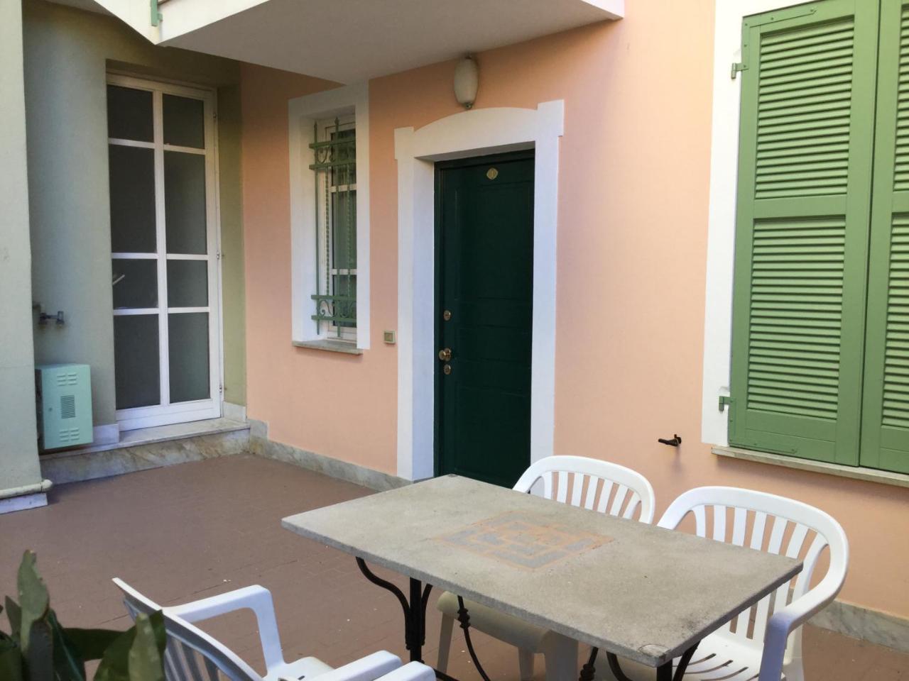 La Villetta Appartamenti Per Vacanze Finale Ligure Buitenkant foto