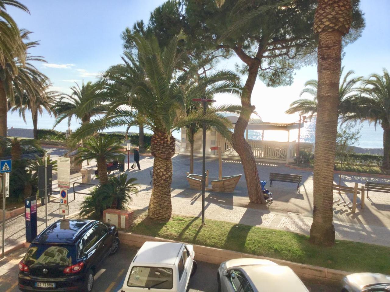 La Villetta Appartamenti Per Vacanze Finale Ligure Buitenkant foto