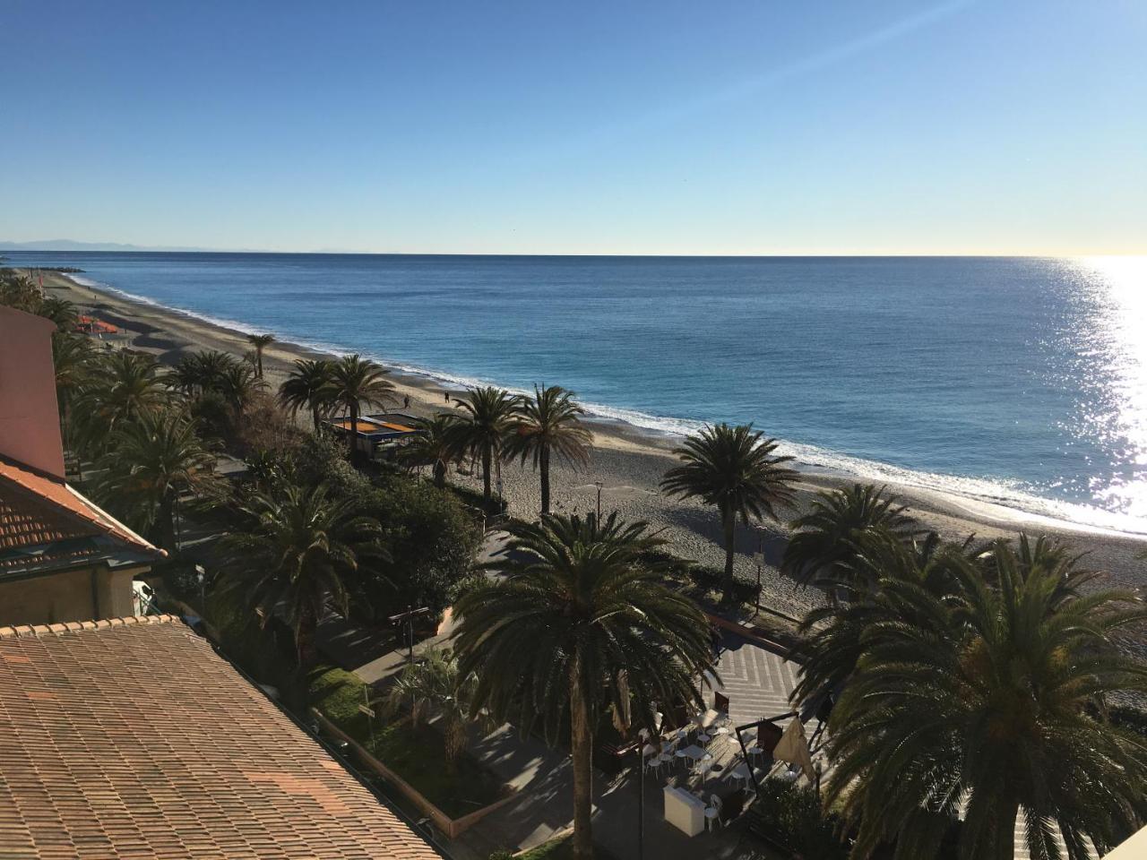 La Villetta Appartamenti Per Vacanze Finale Ligure Buitenkant foto