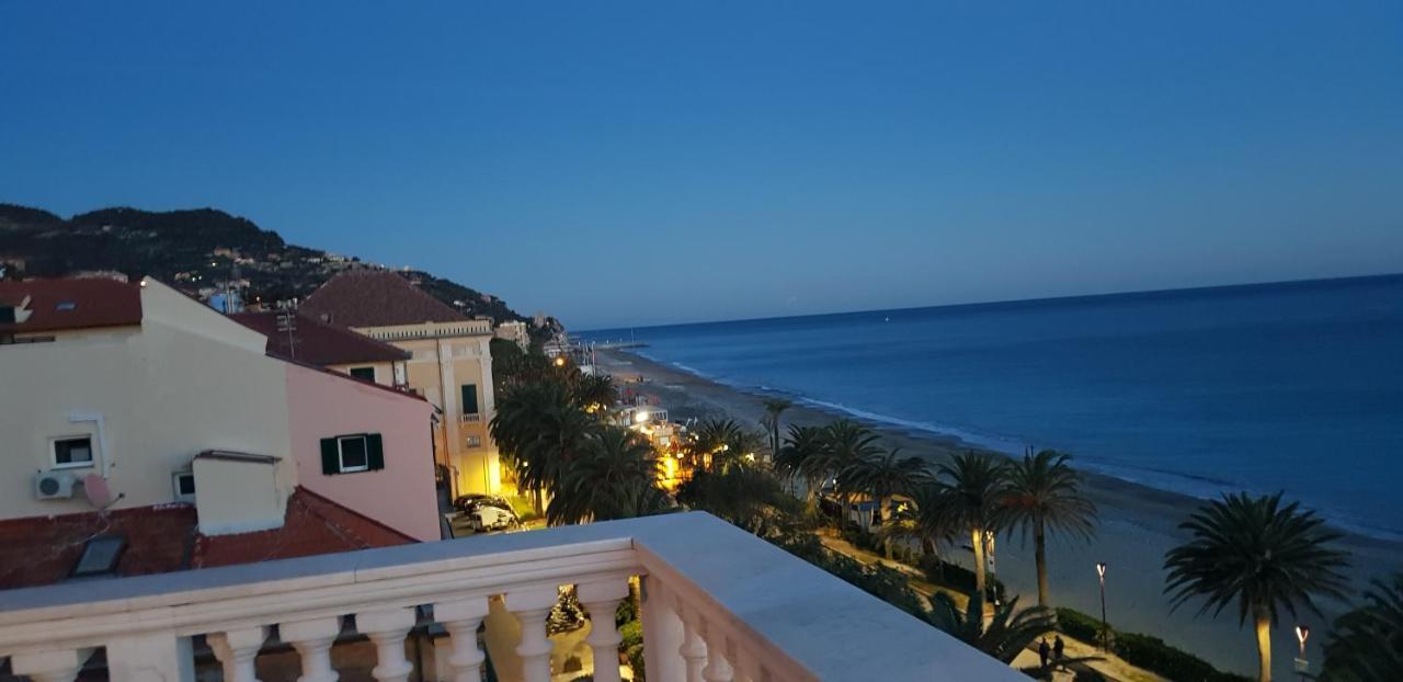 La Villetta Appartamenti Per Vacanze Finale Ligure Buitenkant foto